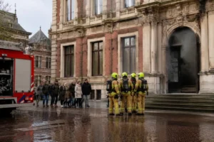 Museum ontruimd na rookontwikkeling binnen gebouw
