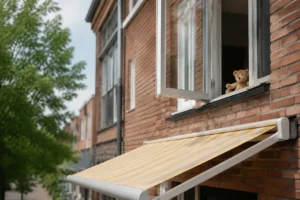 Kind valt uit raam in Vlaardingen, zonnescherm voorkomt ernstig letsel