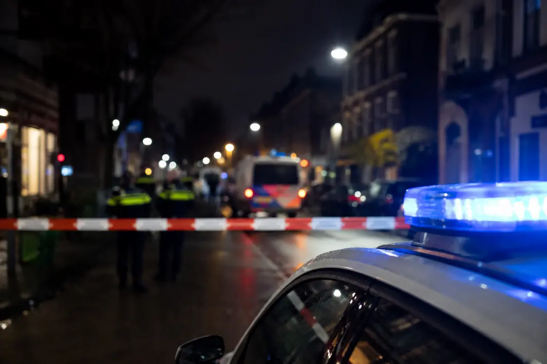 Man raakt gewond bij steekincident in Schiedam, mogelijke schietpartij onderzocht