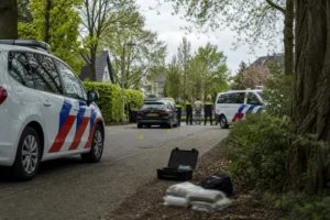 Drie Verdachten Aangehouden in Bilthoven na Achtervolging met Vuurwapens en Harddrugs